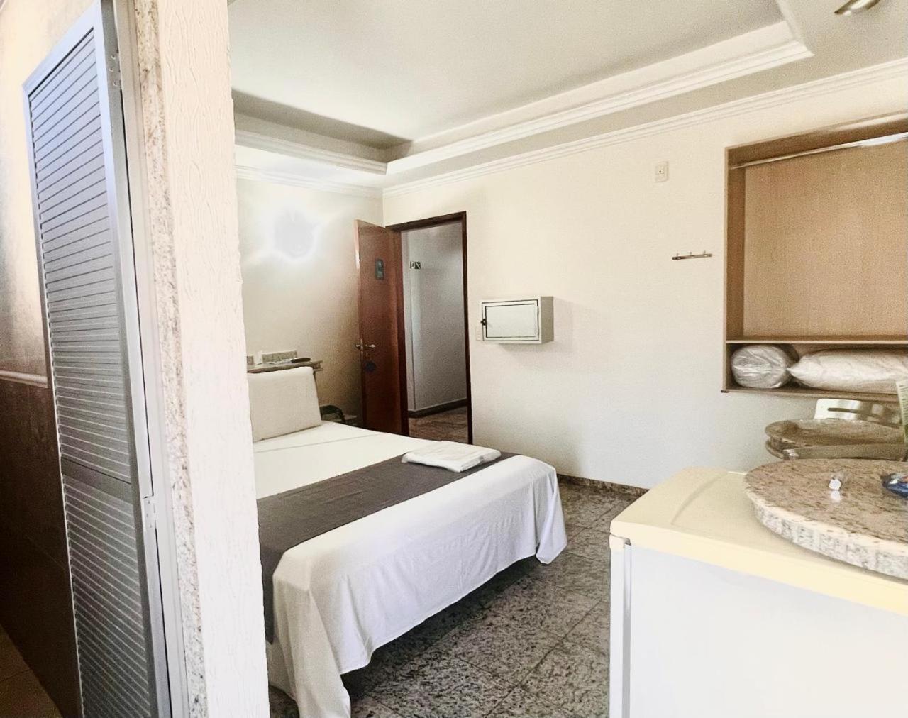 Hotel Buriti Stop (Adults Only) Goiânia Zewnętrze zdjęcie